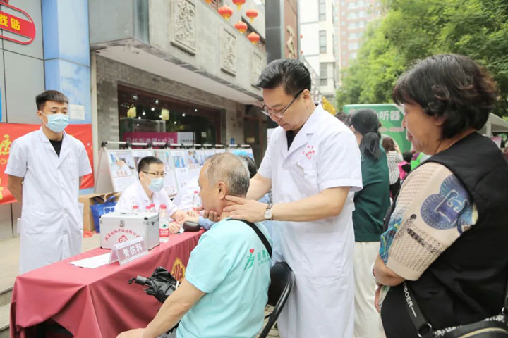 傳承創新，讓推拿正骨非遺技藝綻放時代光芒——趙永林院長深耕骨傷醫學三十年紀實